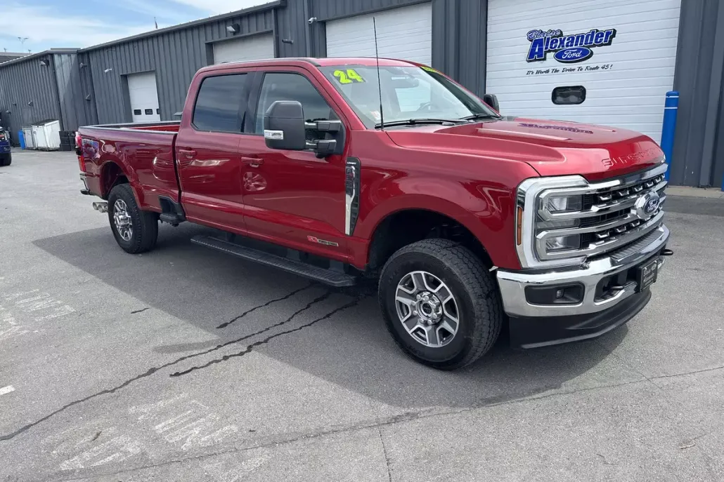 2024 Ford F-350 Lariat photo 1