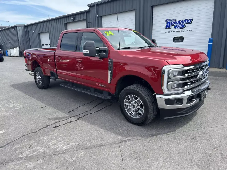 2024 Ford F-350 Lariat photo 1