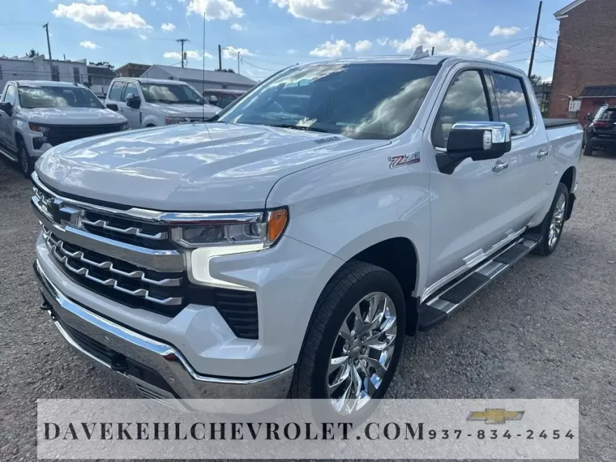 2022 Chevrolet Silverado 1500 LTZ photo 1