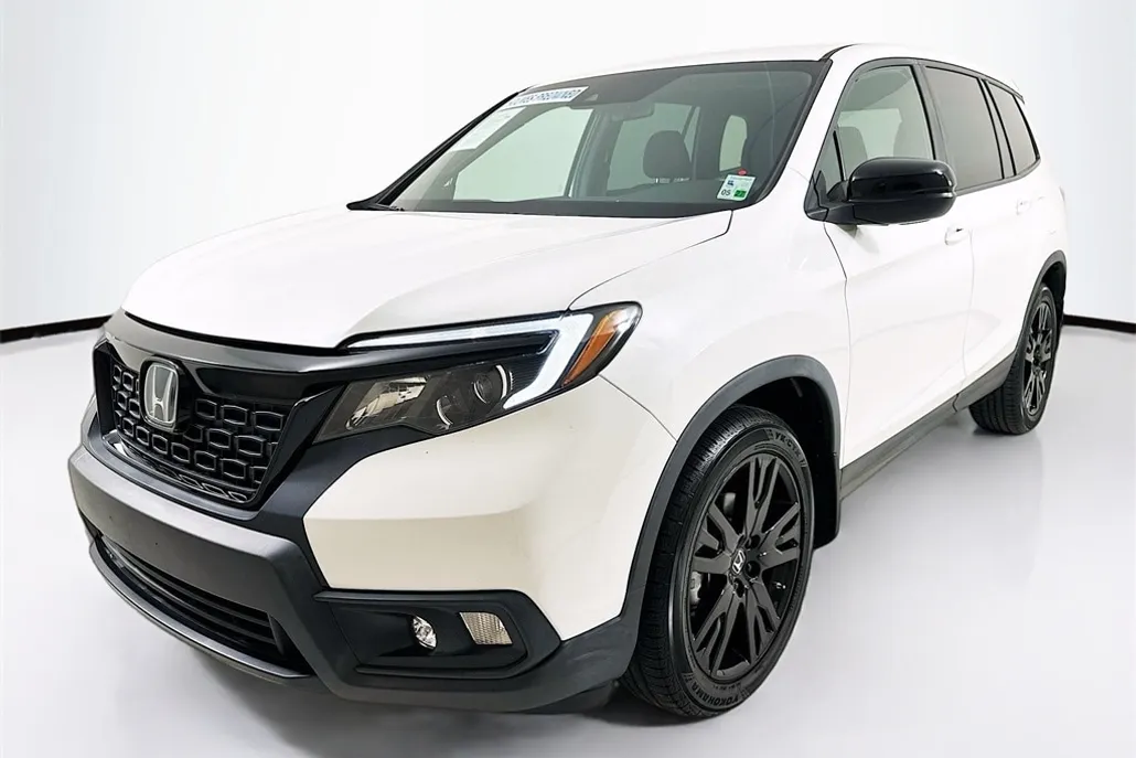 2021 Honda Passport Sport photo 1