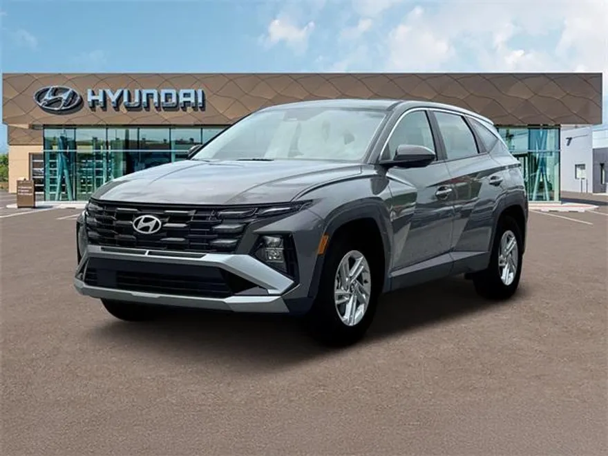 2025 Hyundai Tucson SE photo 1