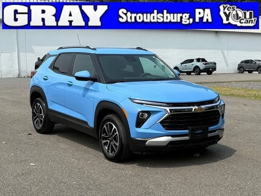 2024 Chevrolet Trailblazer LT photo 1
