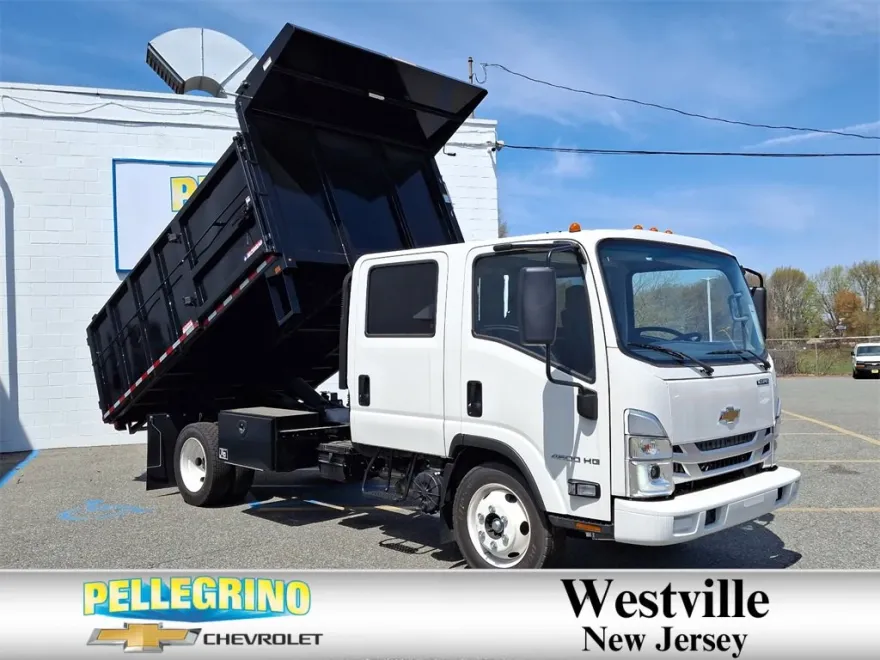 2024 Chevrolet Silverado 4500HD photo 1