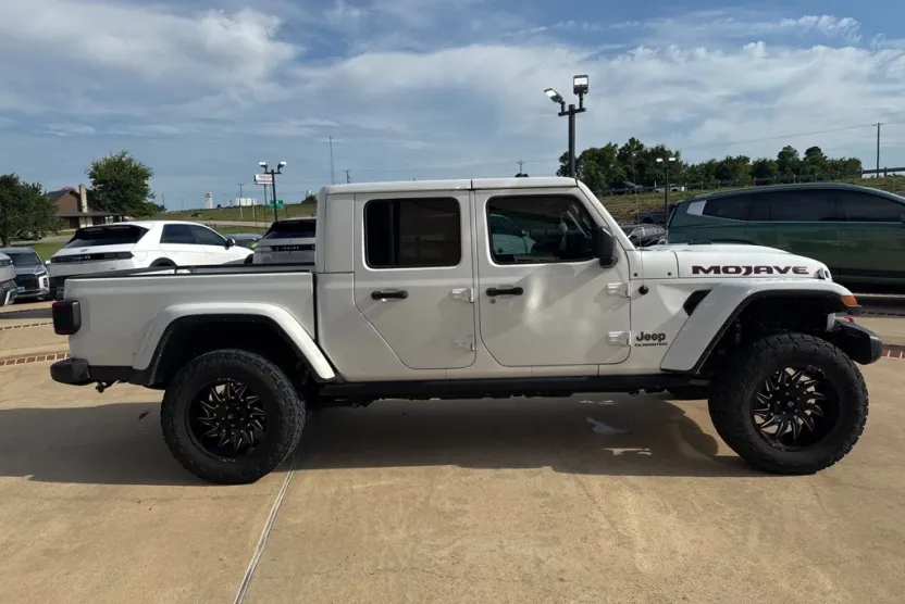 2021 Jeep Gladiator Mojave photo 1