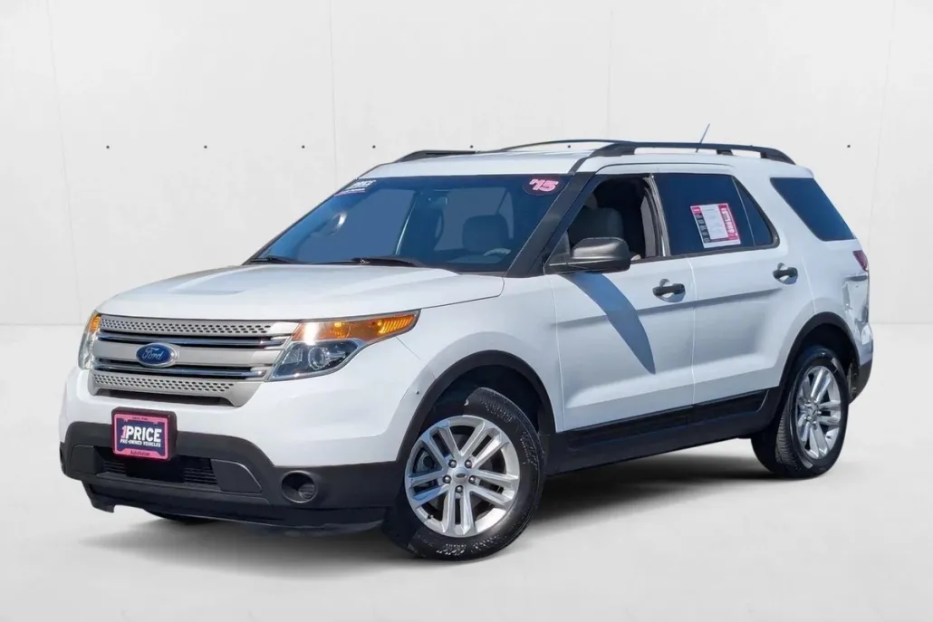 2015 Ford Explorer Base photo 1