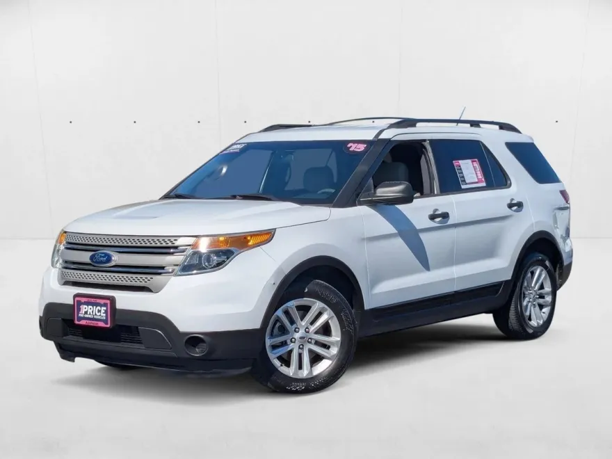 2015 Ford Explorer Base photo 1