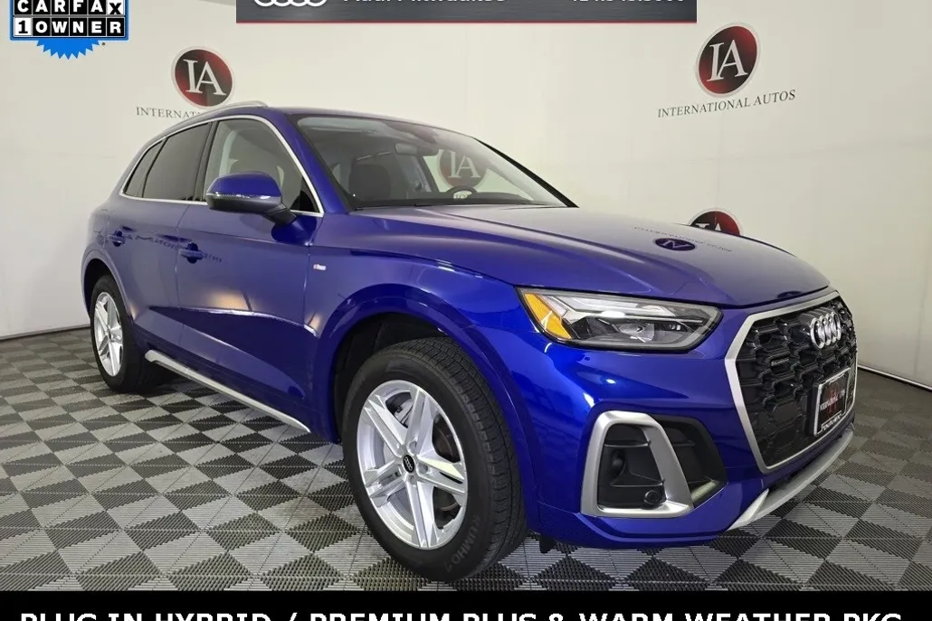 2022 Audi Q5 55 Premium Plus photo 1