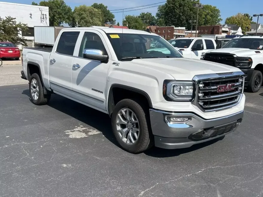 2018 Gmc Sierra 1500 SLT photo 1