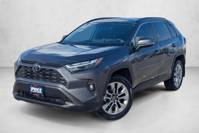 2024 Toyota RAV4 XLE Premium photo 1
