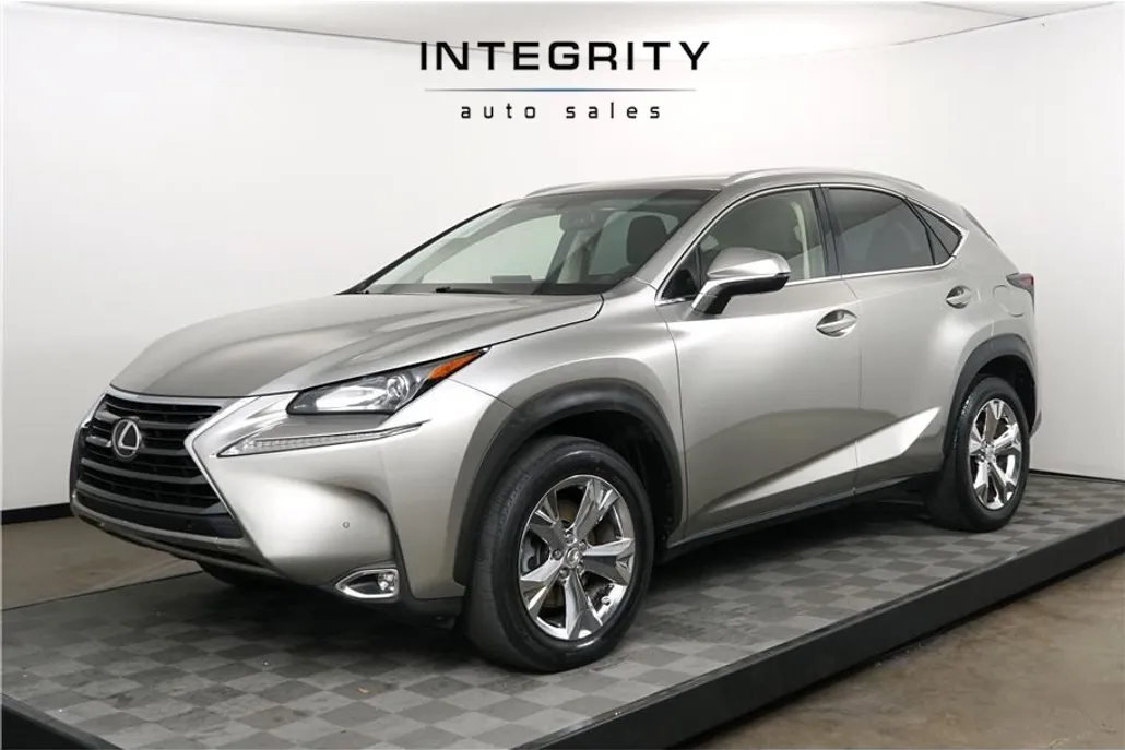 2017 Lexus NX 200t Luxury photo 1