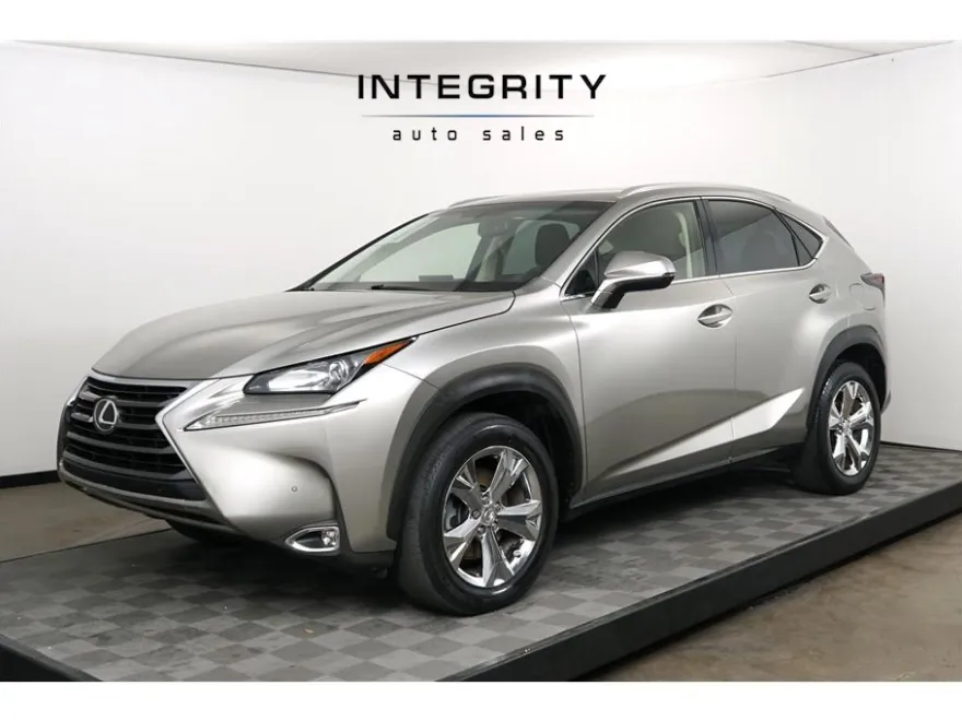 2017 Lexus NX 200t Luxury photo 1