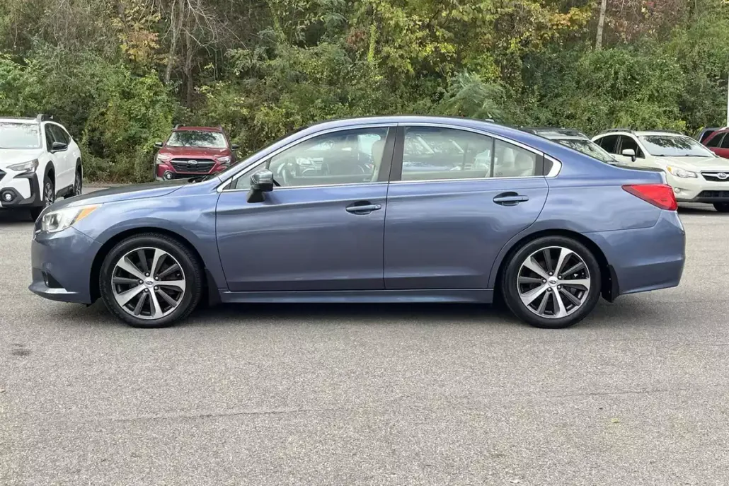 2015 Subaru Legacy 3.6R Limited photo 1