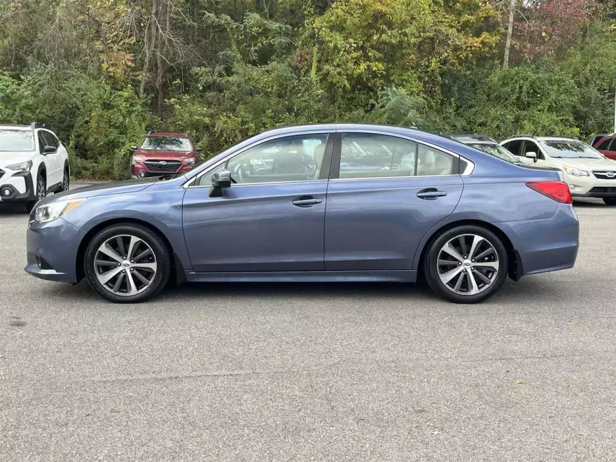 2015 Subaru Legacy 3.6R Limited photo 1