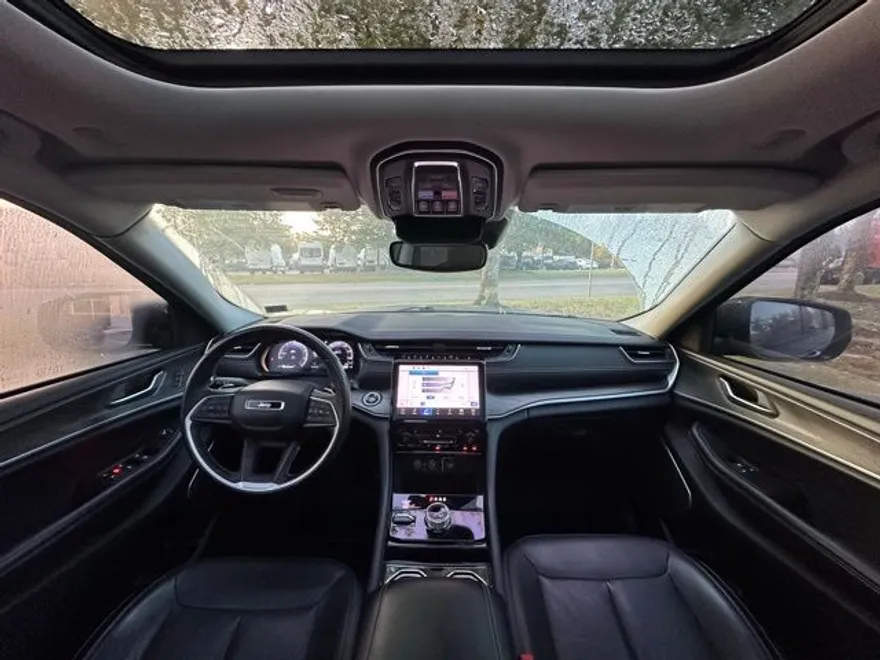 2021 Jeep Grand Cherokee Limited photo 1