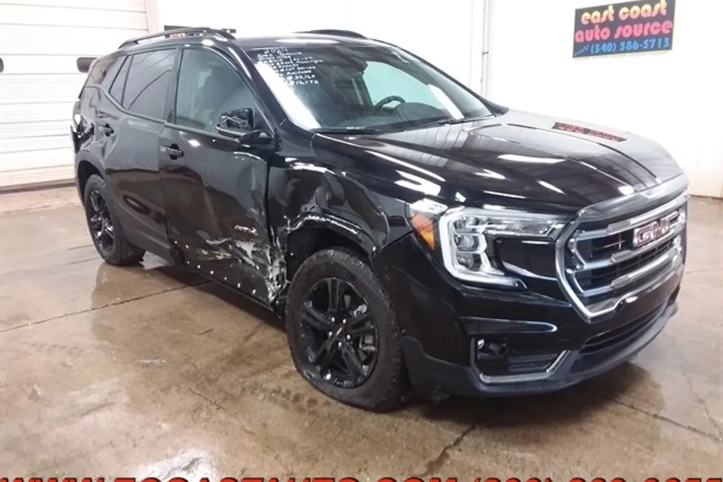 2024 Gmc Terrain AT4 photo 1