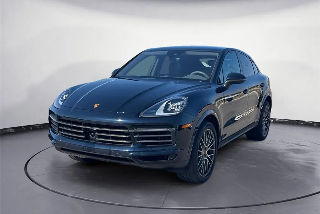 2023 Porsche Cayenne Platinum Edition photo 1