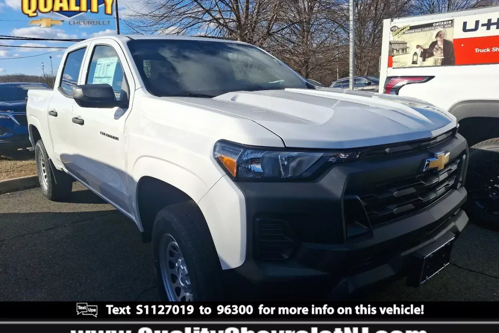 2025 Chevrolet Colorado LT photo 1