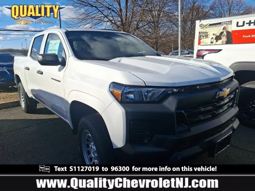 2025 Chevrolet Colorado LT photo 1