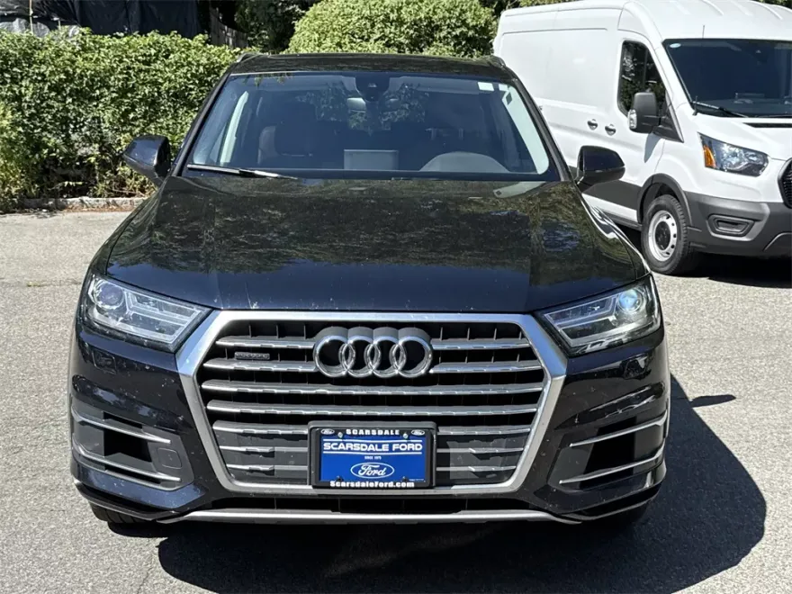 2017 Audi Q7 3.0T Premium Plus photo 1