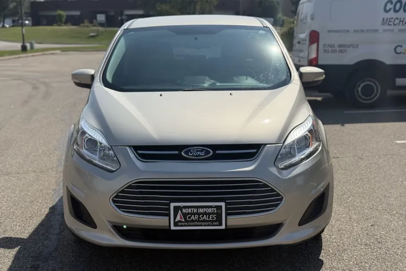 2017 Ford C-Max Energi SE photo 1