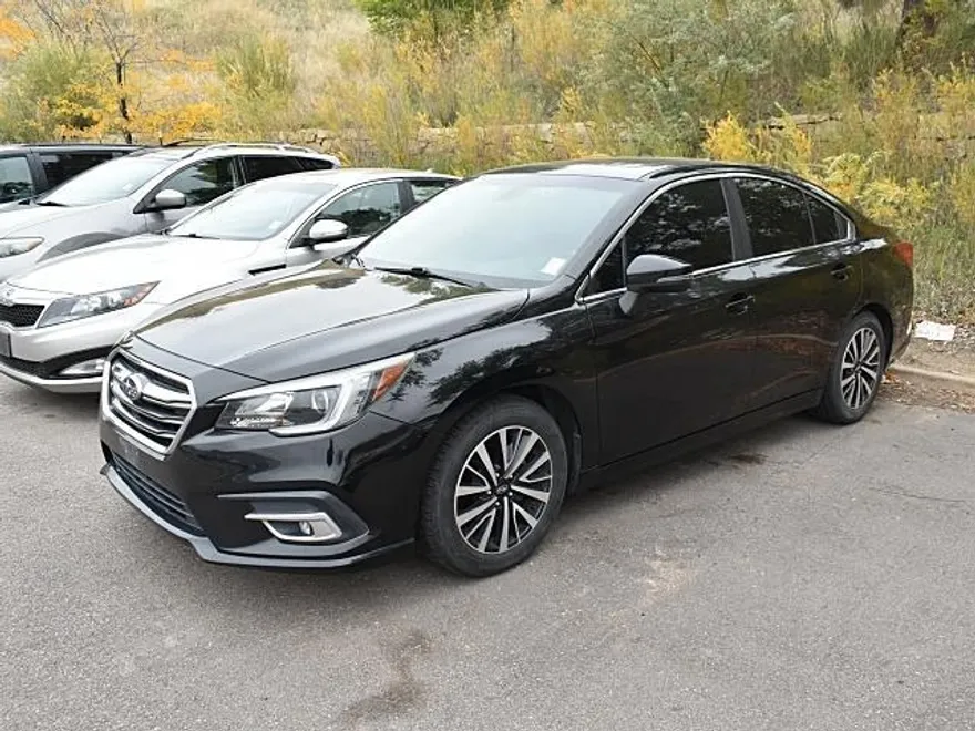 2018 Subaru Legacy 2.5i Premium photo 1