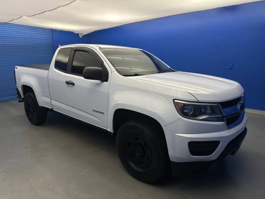 2017 Chevrolet Colorado Work Truck photo 1