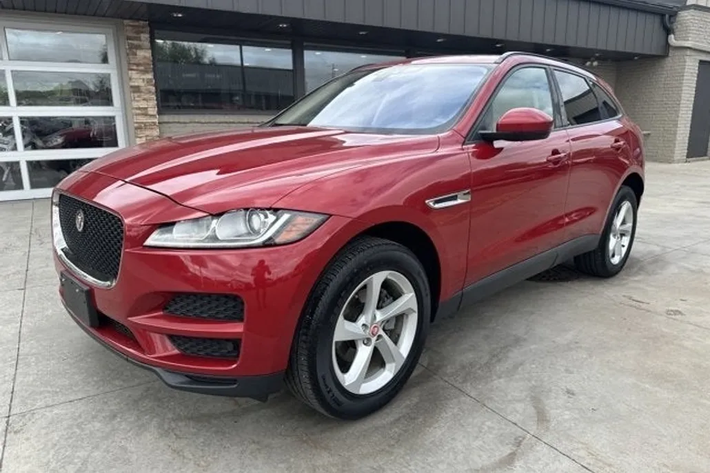 2018 Jaguar F-PACE Premium photo 1
