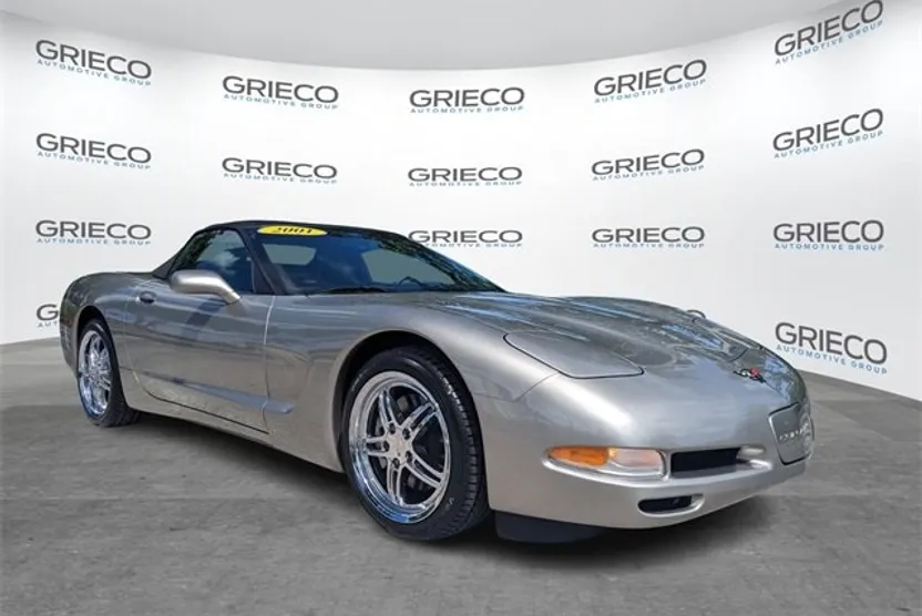 2001 Chevrolet Corvette Base photo 1