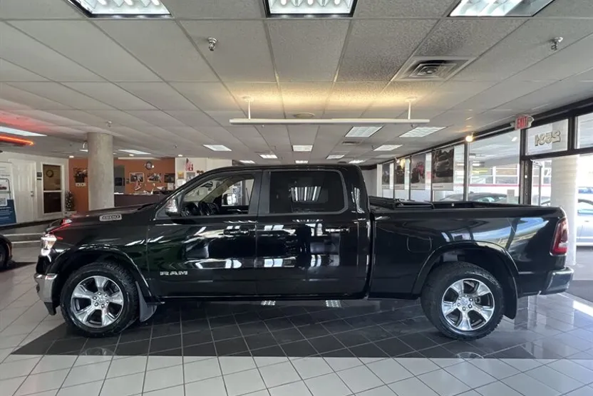 2019 Ram 1500 Laramie photo 1