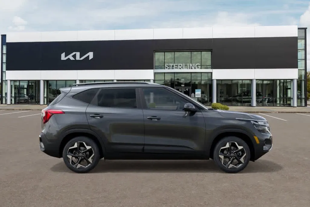 2026 Kia Seltos S photo 1