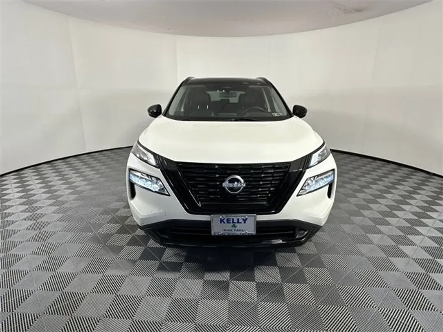 2023 Nissan Rogue SV photo 1