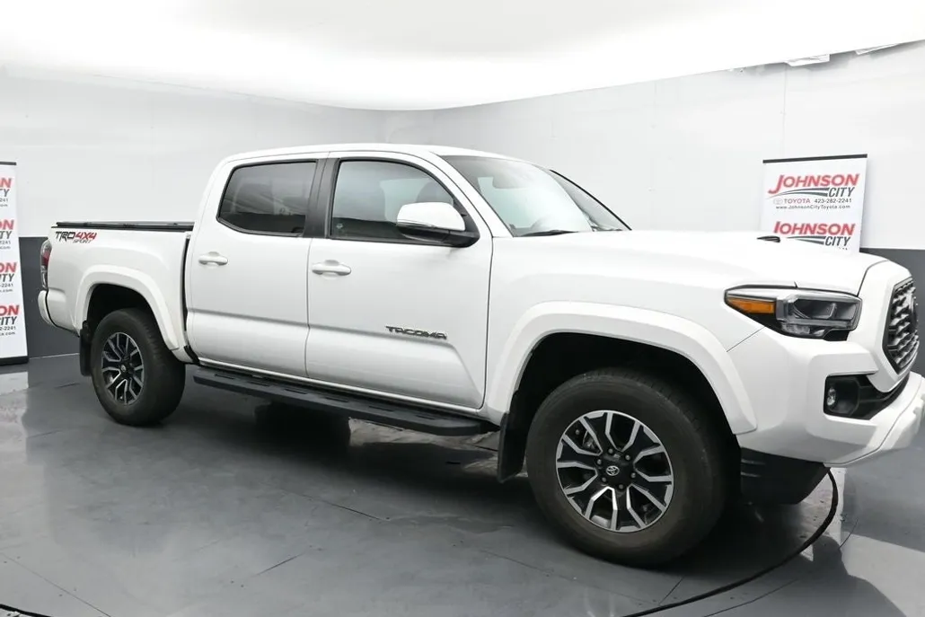 2020 Toyota Tacoma TRD Sport V6 photo 1