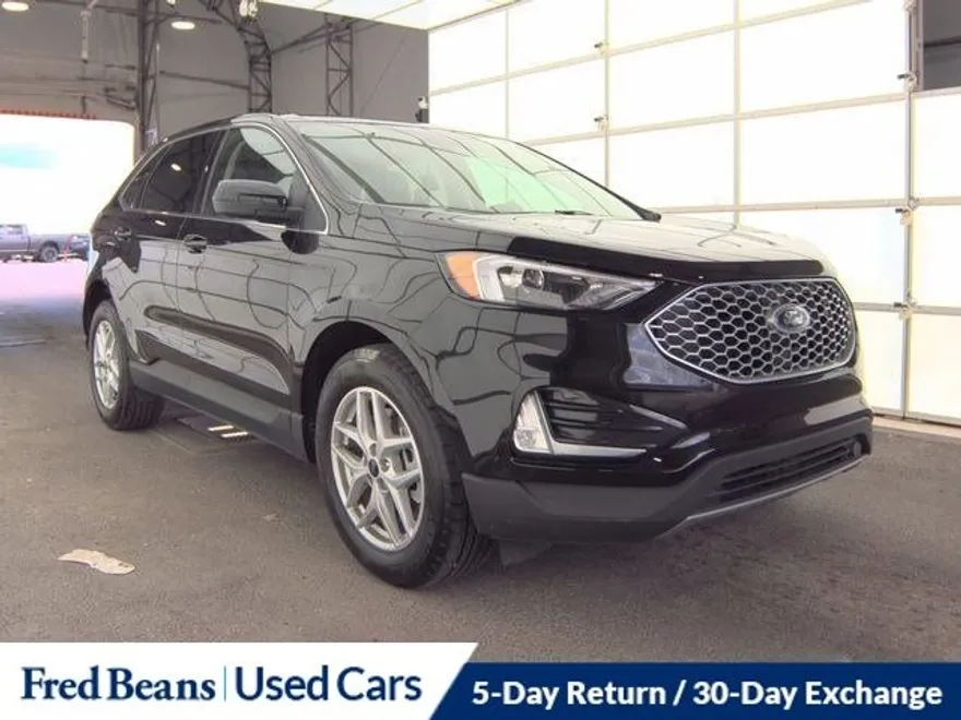 2024 Ford Edge SEL photo 1