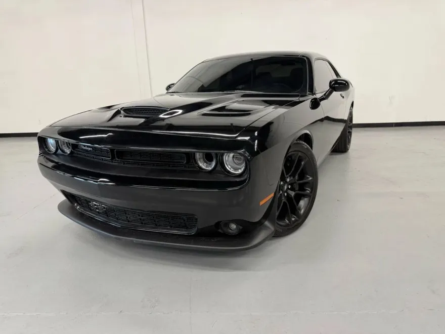 2022 Dodge Challenger R/T Scat Pack photo 1