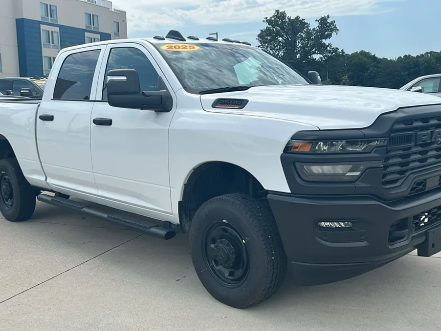 2025 Ram 2500 Tradesman photo 1