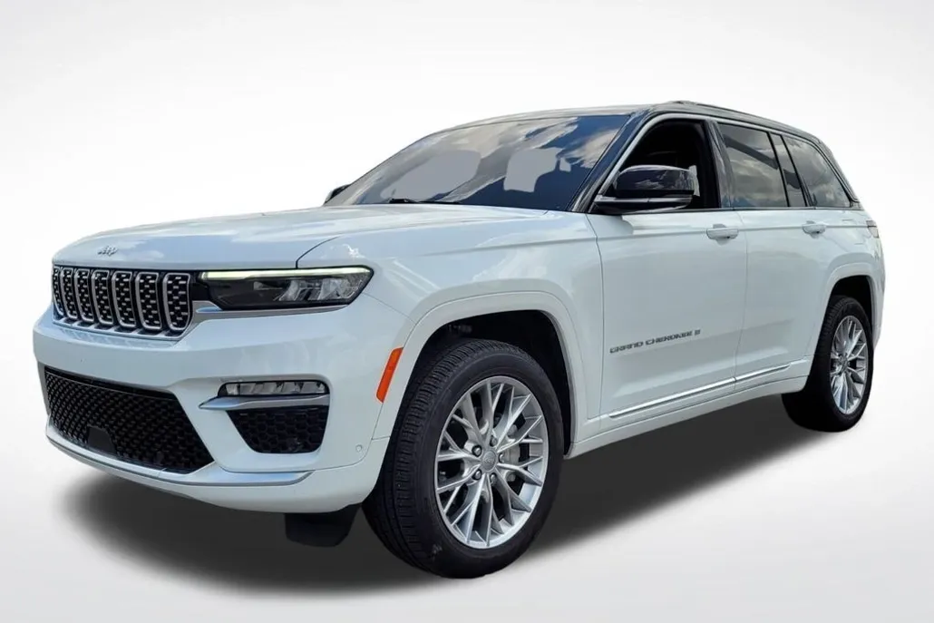 2024 Jeep Grand Cherokee Summit photo 1