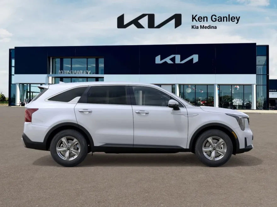 2026 Kia Sorento LX photo 1