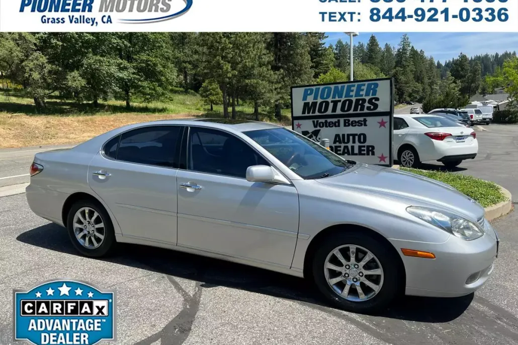 2002 Lexus ES 300 photo 1