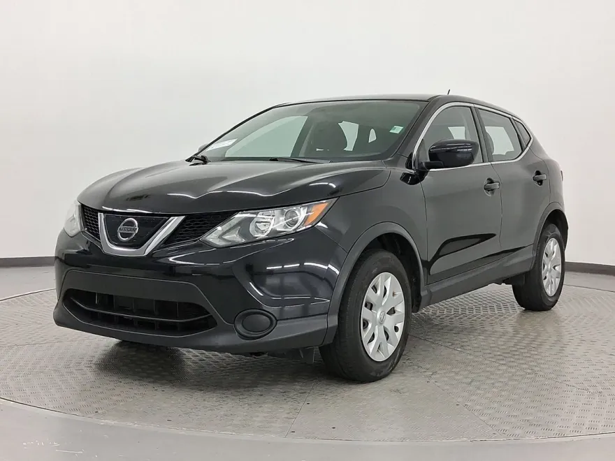 2019 Nissan Rogue Sport S photo 1