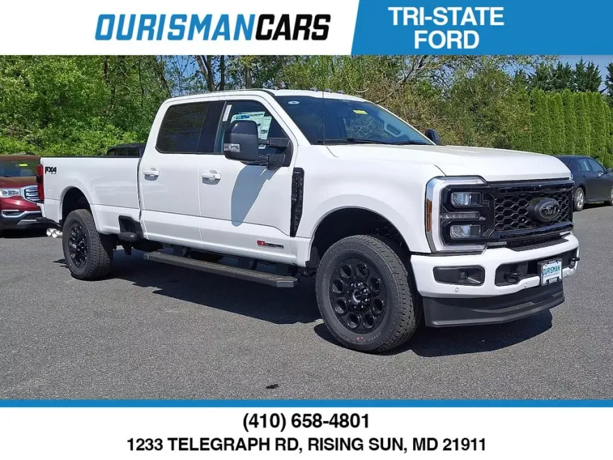 2025 Ford F-250 Lariat photo 1