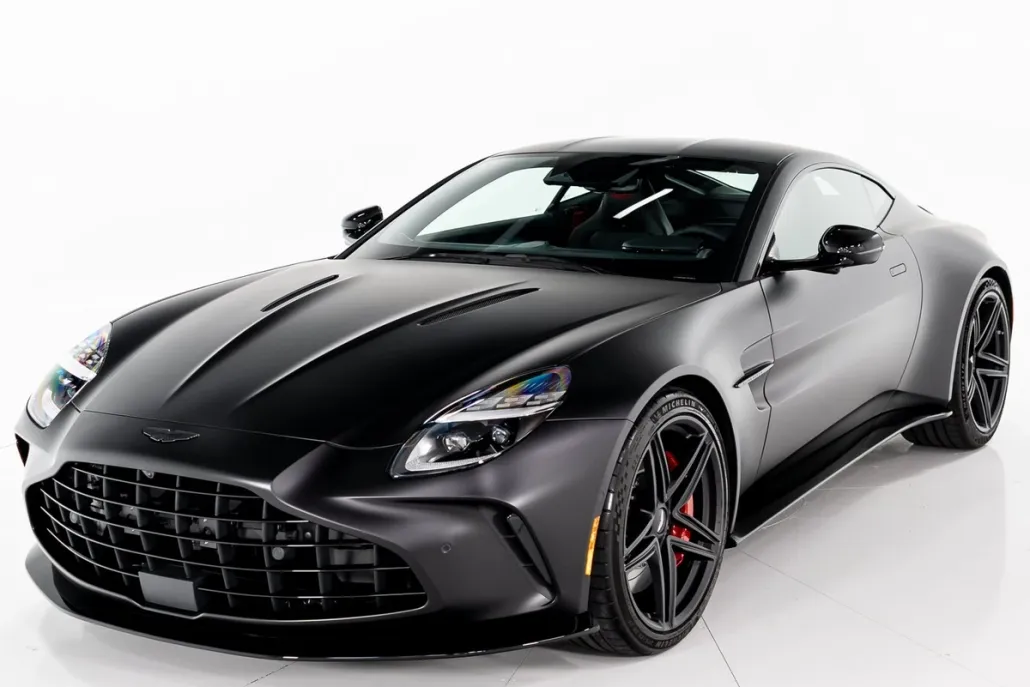 2025 Aston Martin Vantage AM6 photo 1
