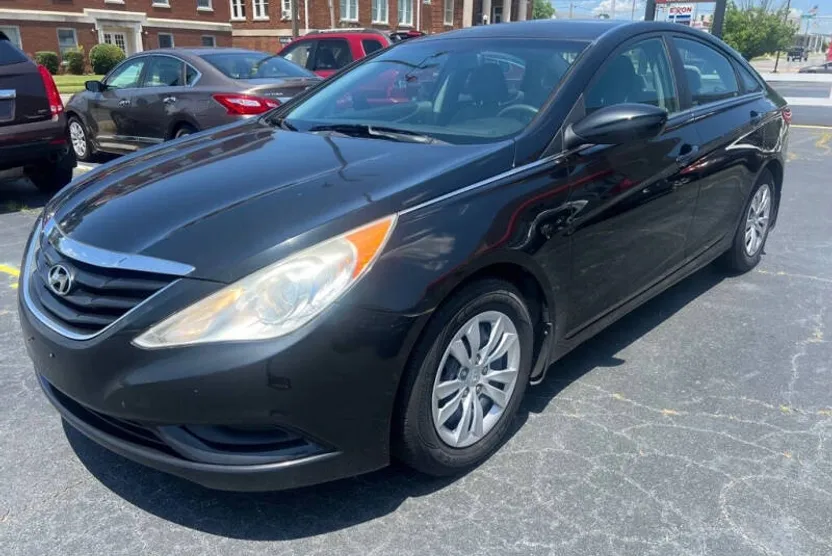 2012 Hyundai Sonata GLS photo 1