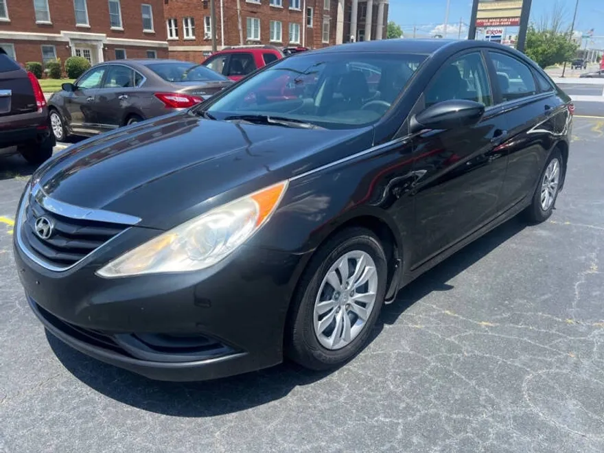 2012 Hyundai Sonata GLS photo 1
