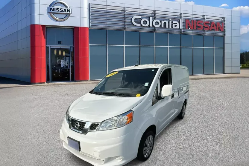 2020 Nissan NV200 SV photo 1