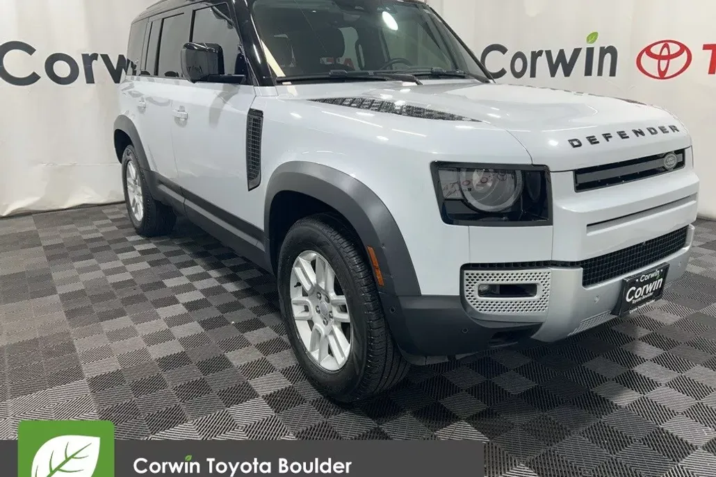 2023 Land Rover Defender S photo 1