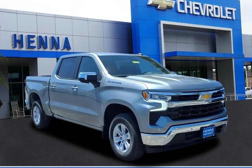 2025 Chevrolet Silverado 1500 LT photo 1