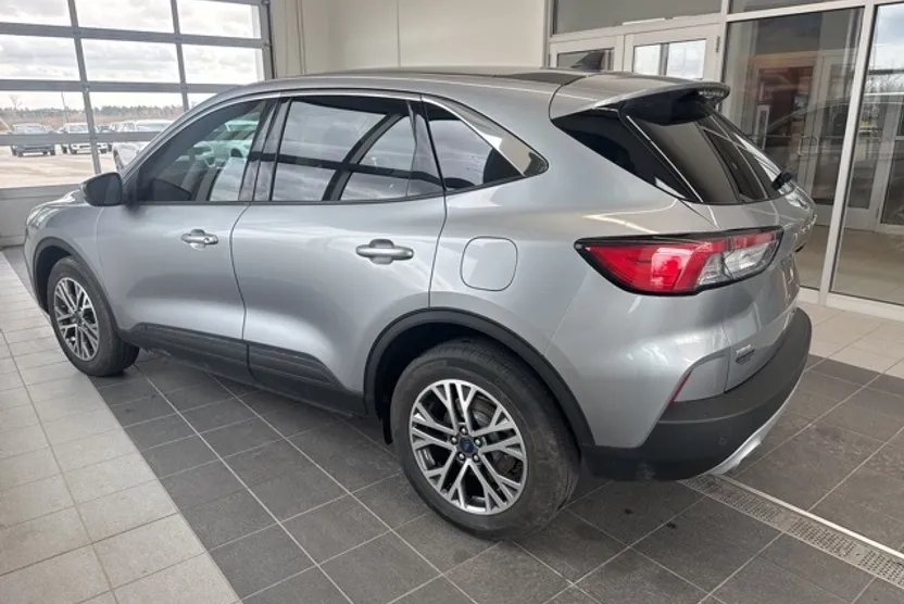 2022 Ford Escape SEL photo 1