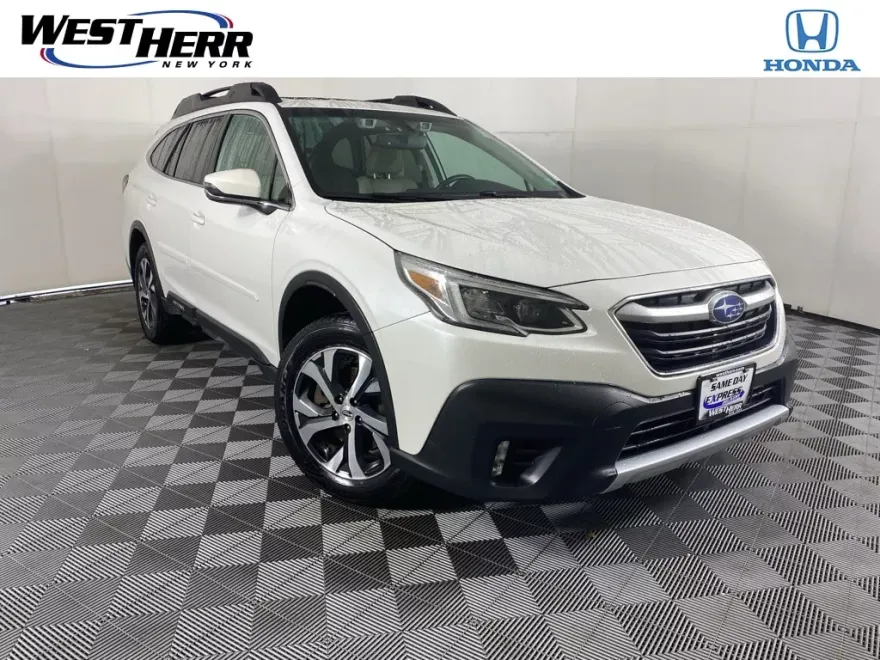 2022 Subaru Outback Limited photo 1