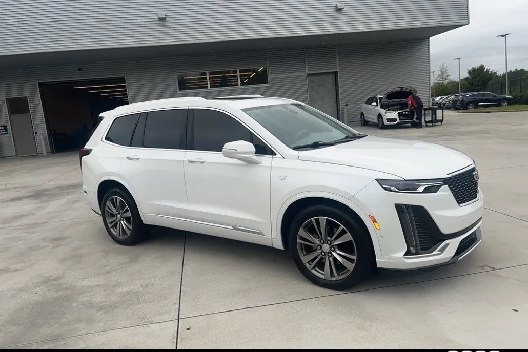 2021 Cadillac XT6 Premium Luxury photo 1