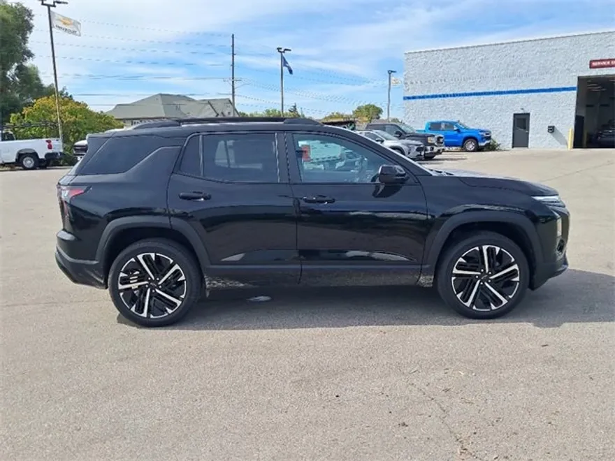 2026 Chevrolet Equinox RS photo 1